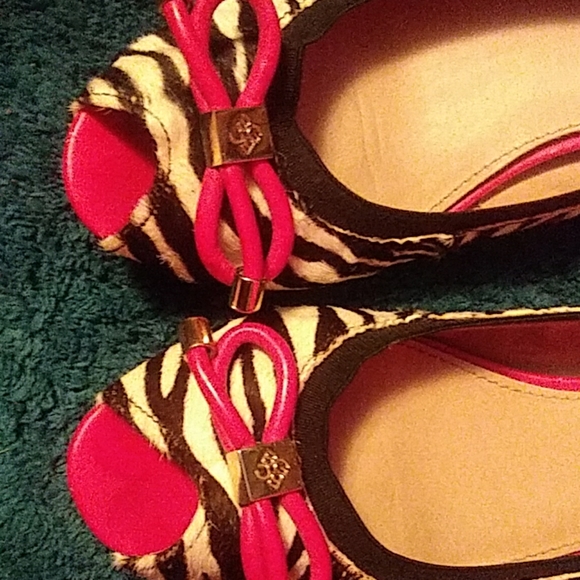 BCBGeneration Zebra Fur Flats - Picture 2 of 3